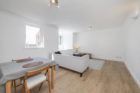 2 bedroom flat for sale, Pepper Street, London