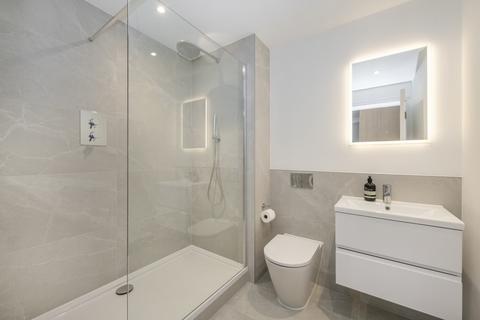 2 bedroom flat for sale, Pepper Street, London