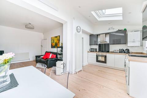 3 bedroom terraced house for sale, Bishops Park Road, Norbury, London, SW16