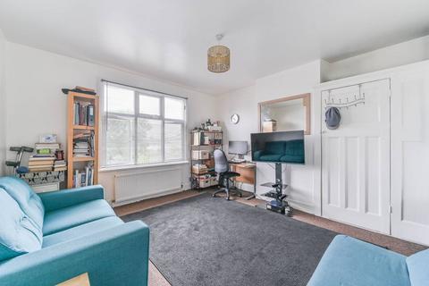 7 Bishops Park Road, London, SW16 5TU