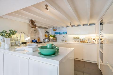 9 Redgrave Road, London, SW15 1PX