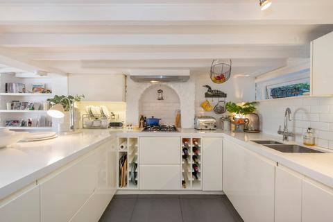 9 Redgrave Road, London, SW15 1PX