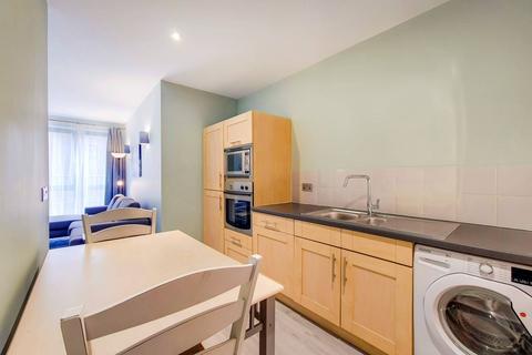 2 bedroom flat to rent, Mansell Street, City, London, E1