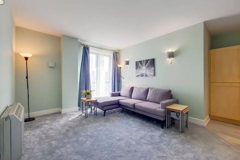 2 bedroom flat to rent, Mansell Street, City, London, E1