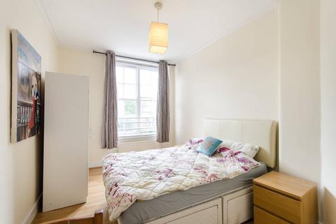 2 bedroom flat to rent, Grove End Road, St John's Wood, London, NW8