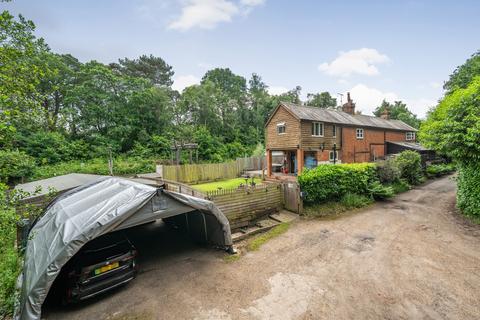 undefined, St. Johns Lye, Surrey GU21