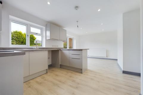 63 Bentley Road, Uttoxeter, ST14 7EN