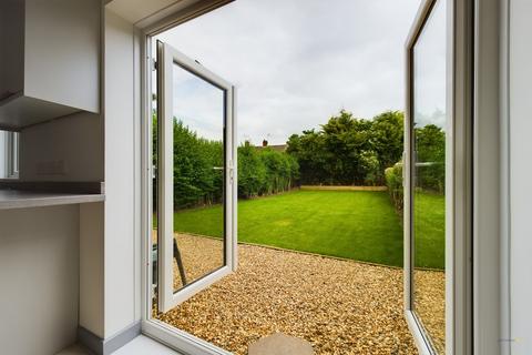 63 Bentley Road, Uttoxeter, ST14 7EN
