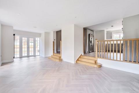 9 Cedar Walk, Kenley, CR8 5JL