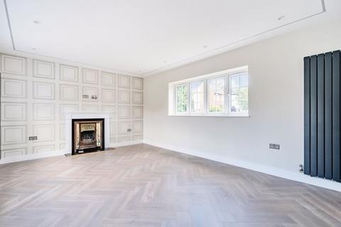 9 Cedar Walk, Kenley, CR8 5JL