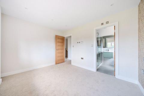 9 Cedar Walk, Kenley, CR8 5JL