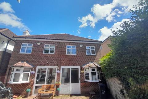 3 bedroom semi-detached house for sale, Cranmer Road, Edgware