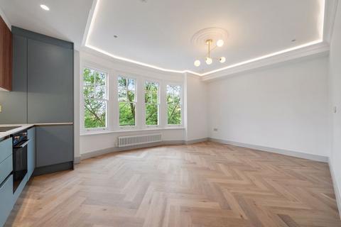 2 bedroom apartment for sale, South End Road, Hampstead Heath, London NW3