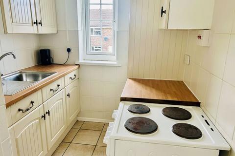 1 bedroom flat to rent, Millfield Drive, Cowbridge