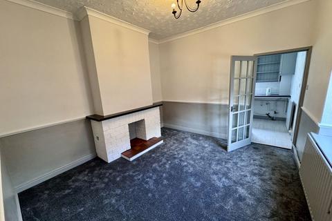 2 bedroom terraced house to rent, Swan Street, Congleton