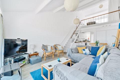 16 Barnaloft, St Ives, TR26 1NJ