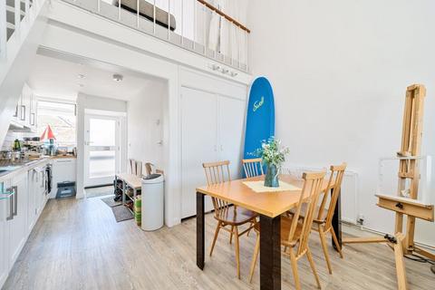 16 Barnaloft, St Ives, TR26 1NJ