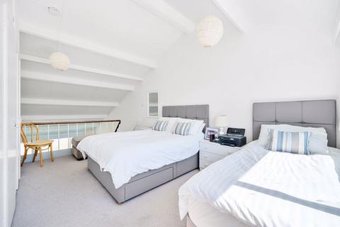 16 Barnaloft, St Ives, TR26 1NJ