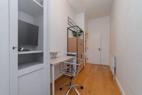 212c Randolph Avenue, London, W9 1PF