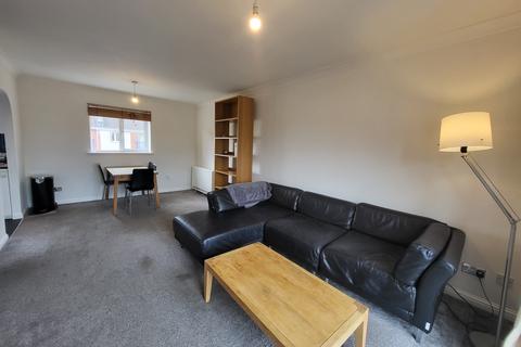 2 bedroom flat to rent, Mallow Street, Hulme, Manchester. M15 5GE