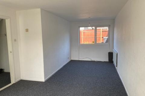 2 bedroom terraced house to rent, Kenia Walk, Gravesend