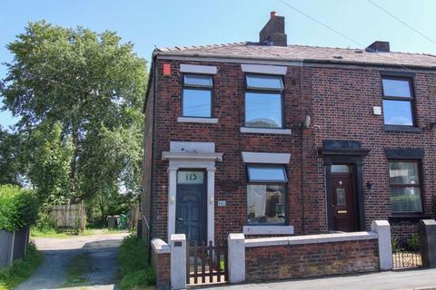 3 bedroom end of terrace house for sale, Smithy Bridge Road, Littleborough