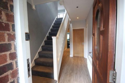 4 bedroom semi-detached house to rent, Darnick Rd, The Royal Town of Sutton Coldfield, Birmingham, Sutton Coldfield B73