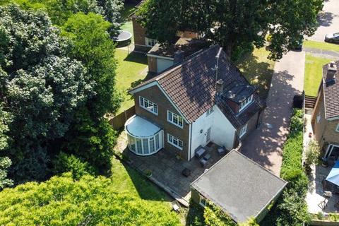 4 bedroom detached house for sale, Shenfield Place, Brentwood CM15