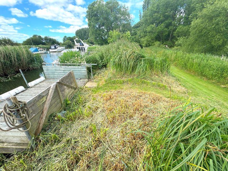 Riverbank Land