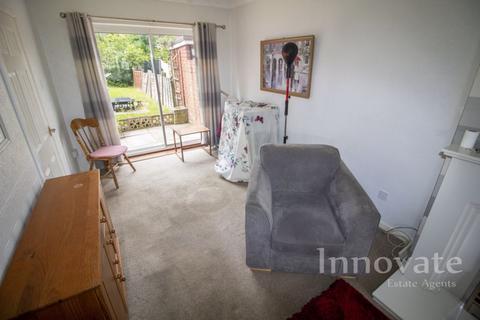 2 bedroom end of terrace house for sale, Chester Rise, Oldbury B68