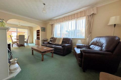 2 bedroom detached bungalow for sale, Cornaway Lane, Fareham PO16