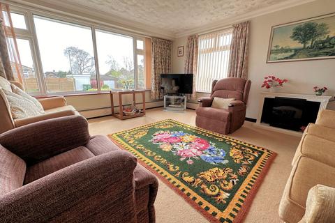 3 bedroom detached bungalow for sale, Portsview Gardens, Fareham PO16