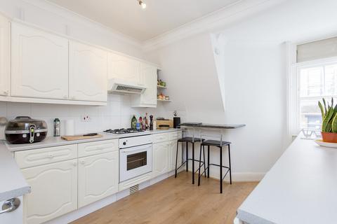 1 bedroom flat to rent, Lyon House, Riding House Street, London W1W