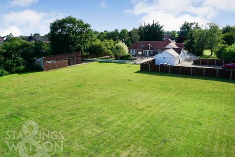 3 bedroom detached bungalow for sale, Shelfanger Road, Roydon, Diss