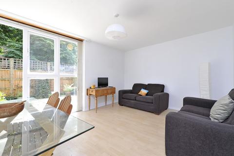 4 bedroom maisonette to rent, Granfield Street, Battersea