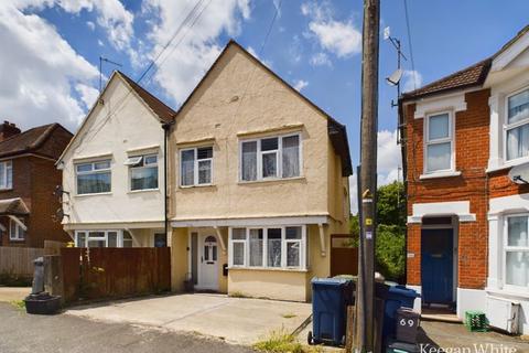 4 bedroom semi-detached house for sale, Roberts Road, High Wycombe