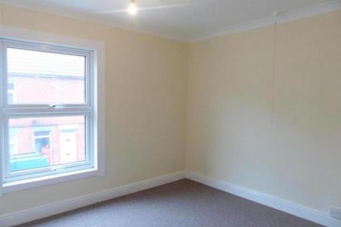 3 bedroom terraced house to rent, York Street, Sutton-In-Ashfield