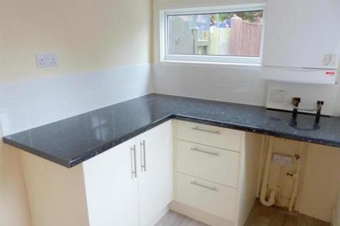 3 bedroom terraced house to rent, York Street, Sutton-In-Ashfield