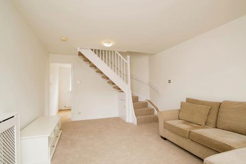 Thornhill - 2 bedroom terraced house to rent