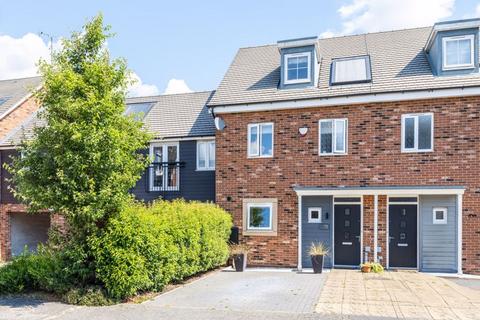 3 bedroom semi-detached house for sale, Meacham Meadow, Milton Keynes