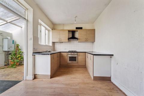 3 Southdown Road, Carshalton, SM5 4LT