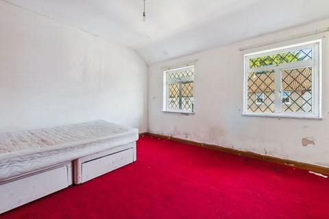 3 Southdown Road, Carshalton, SM5 4LT