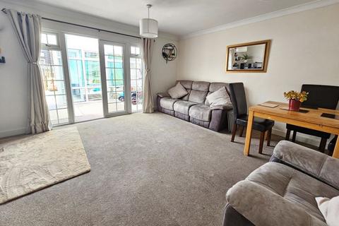 3 bedroom terraced house for sale, Sanross Close, Hill Head, PO14