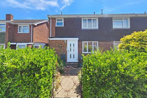 3 bedroom semi-detached house for sale, Gosport Road, Lee-On-The-Solent, PO13