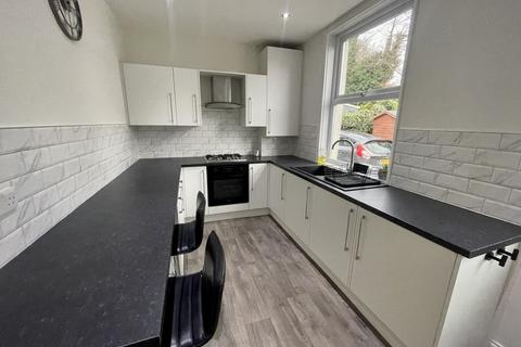 2 bedroom terraced house for sale, High Street, Birstall