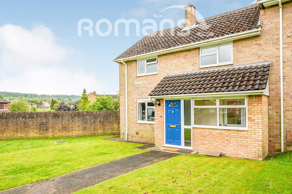 Tidworth, Hampshire 3 bed end of terrace house £1,400 pcm (£323 pw)