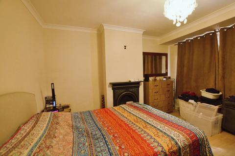 2 bedroom maisonette to rent, Ashwood Ave, Hillingdon