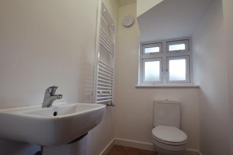 3 bedroom end of terrace house to rent, Hercies Road, Uxbridge