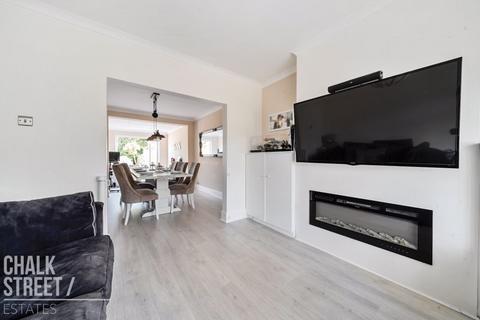 34 Dymoke Road, Hornchurch, RM11 1AA