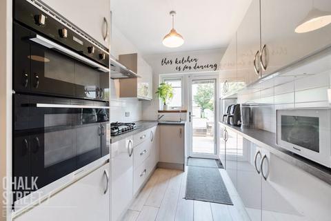 34 Dymoke Road, Hornchurch, RM11 1AA